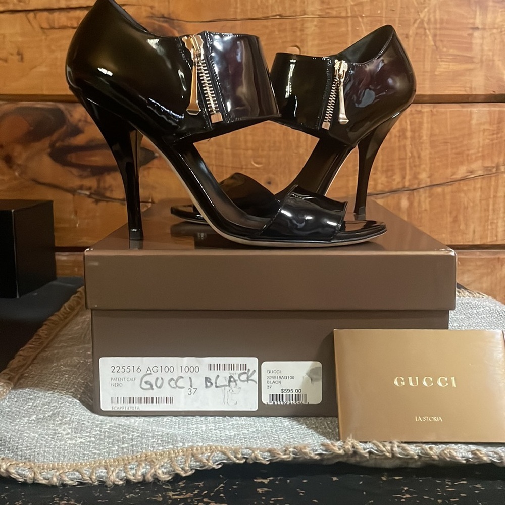 Gucci Black Patent Leather Heels - Picture 2 of 10